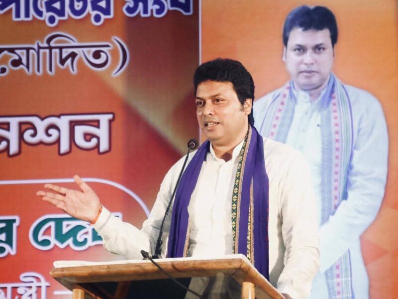 কমিউনিস্টদের  ৭৬ শতাংশই হচ্ছে পাগল : বিপ্লব কুমার দেব