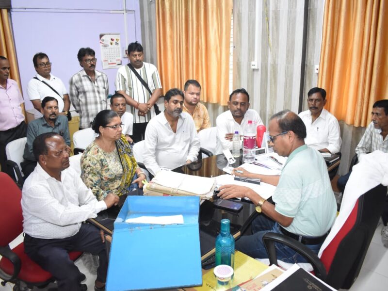 মাস্টারপাড়ায় ছড়াচ্ছে জন্ডিস , ডি ডব্লিউ এস দপ্তরে  বড়দোয়ালি  ব্লক কংগ্রেসের ডেপুটেশন
